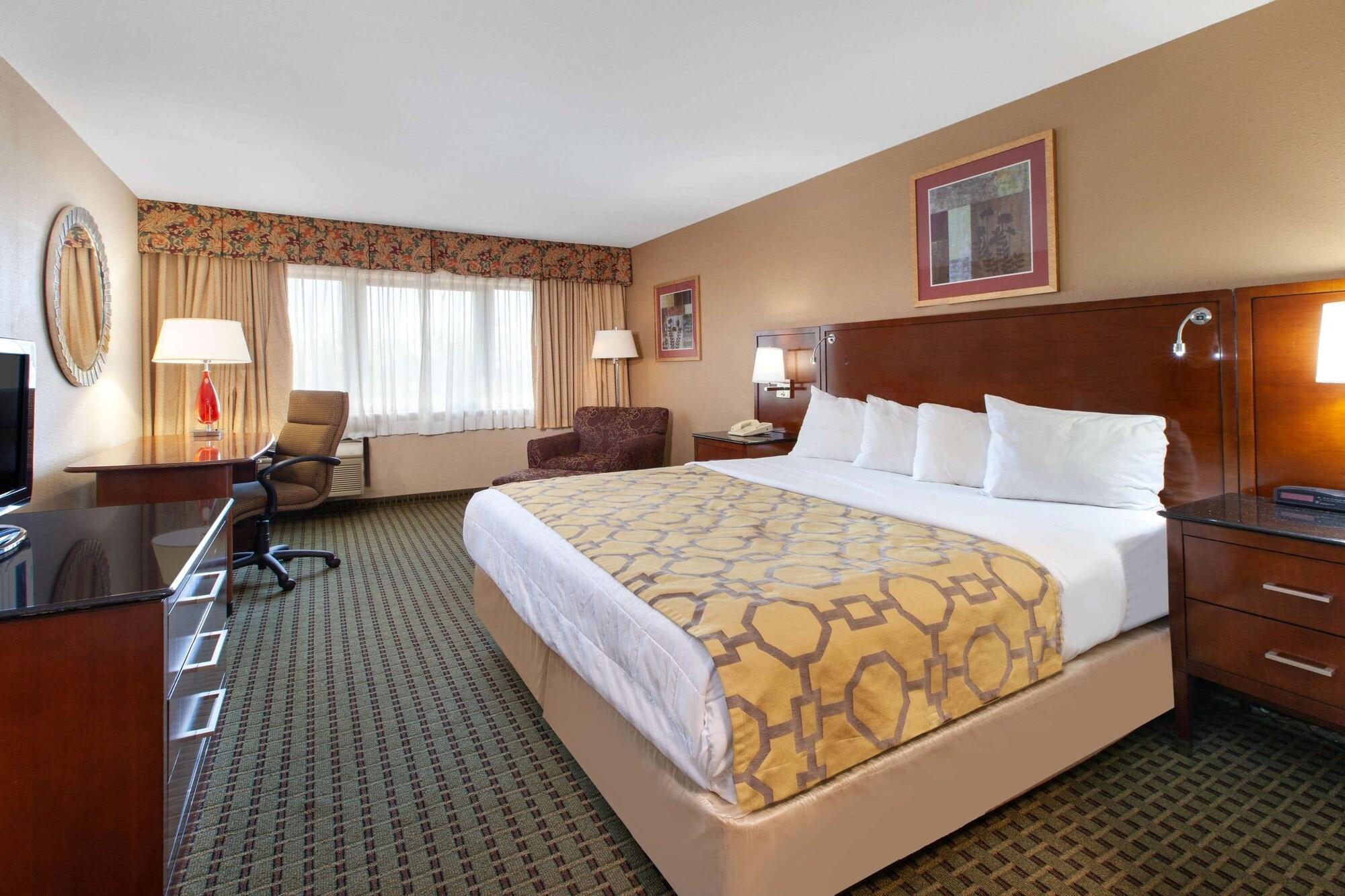 Baymont By Wyndham Hotel Franklin